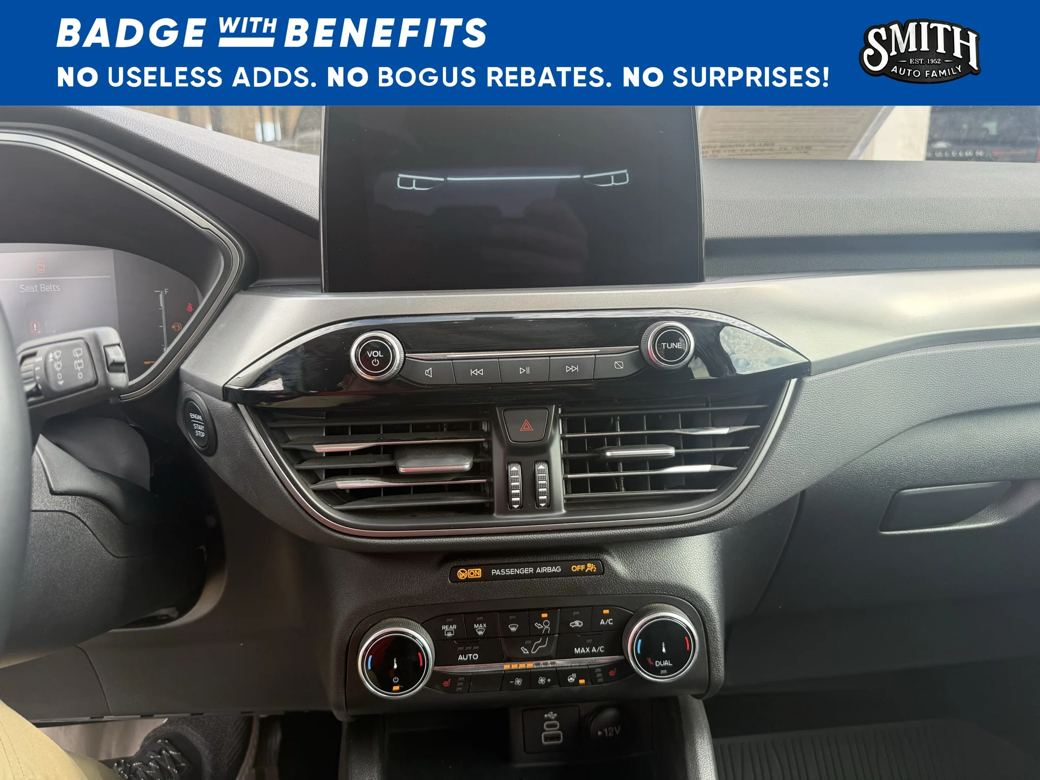 Used 2024 Vapor Blue Metallic Ford Active image 14