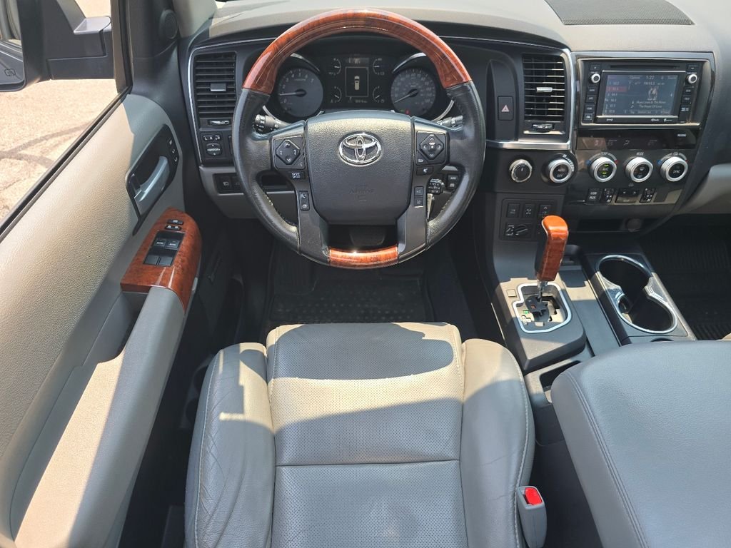 Used 2018 Magnetic Gray Metallic Toyota Platinum image 24