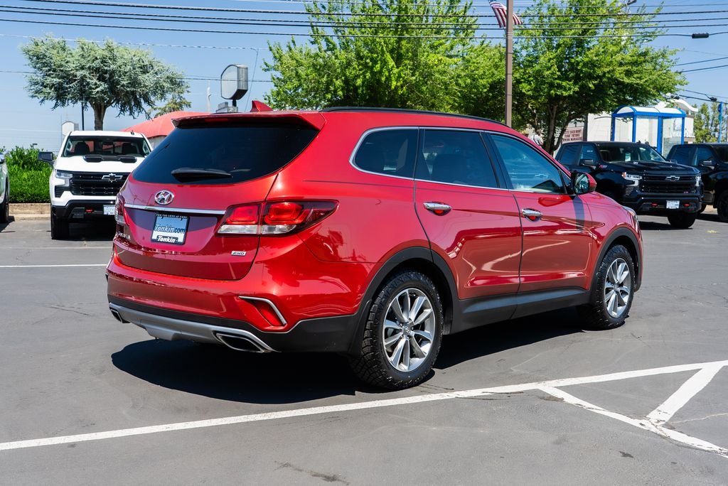 Used 2018 Regal Red Pearl Hyundai SE image 4