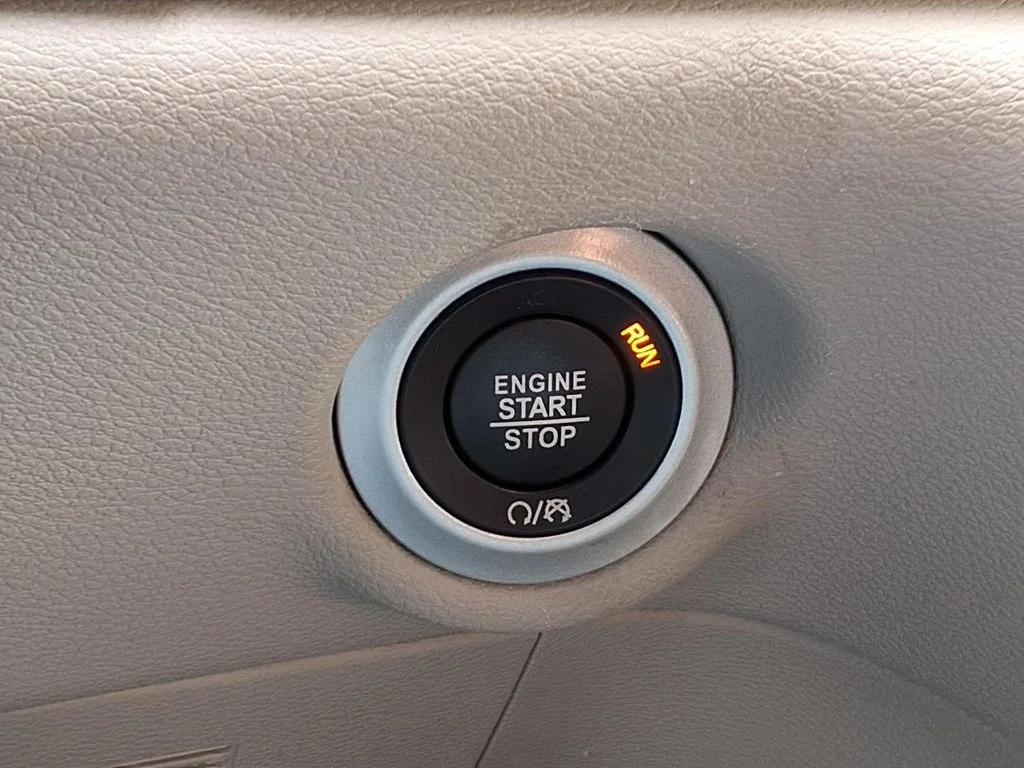 Used 2024 Silver Chrysler Touring L image 29