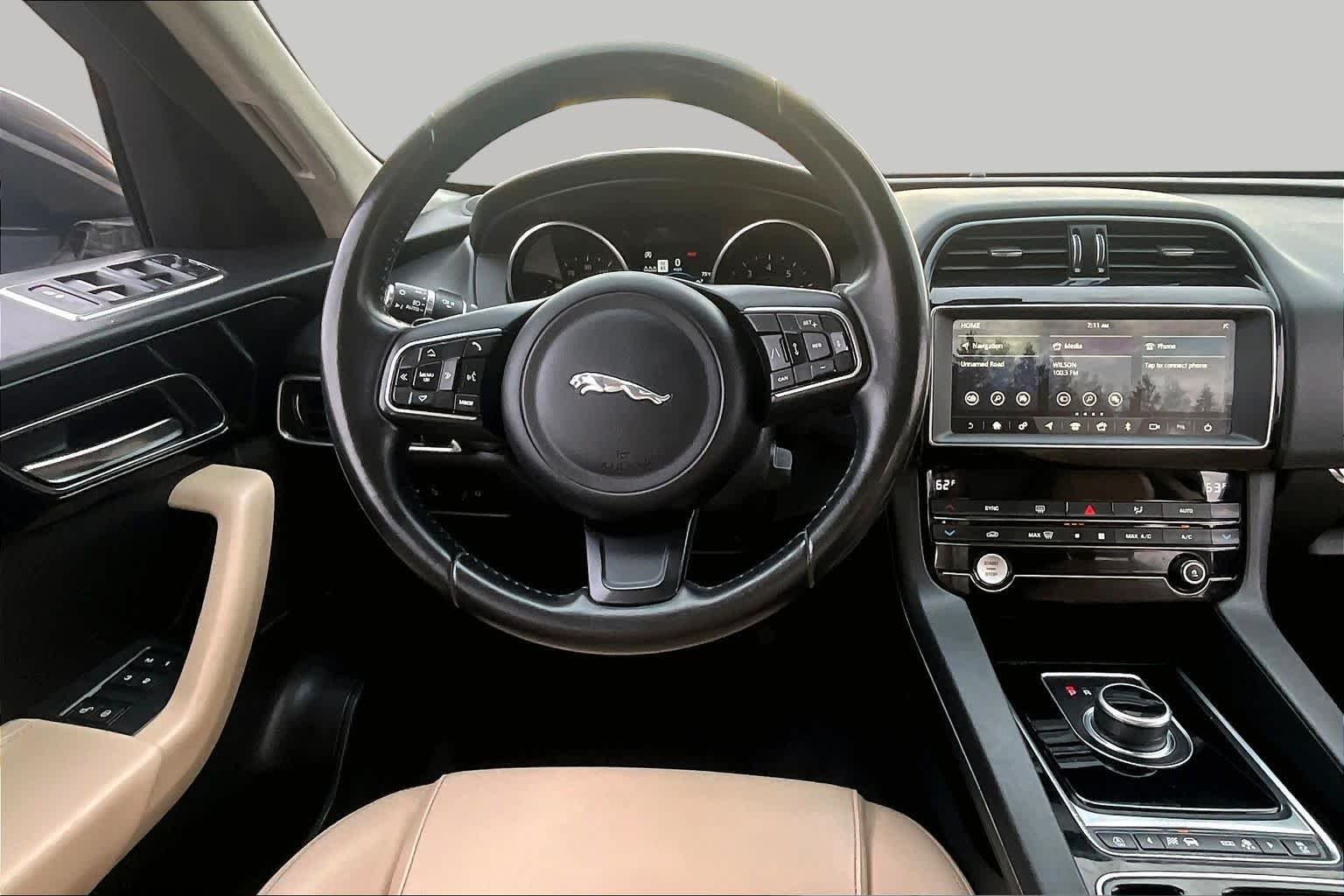 Used 2020 Yulong White Metallic Jaguar 25t Premium image 6