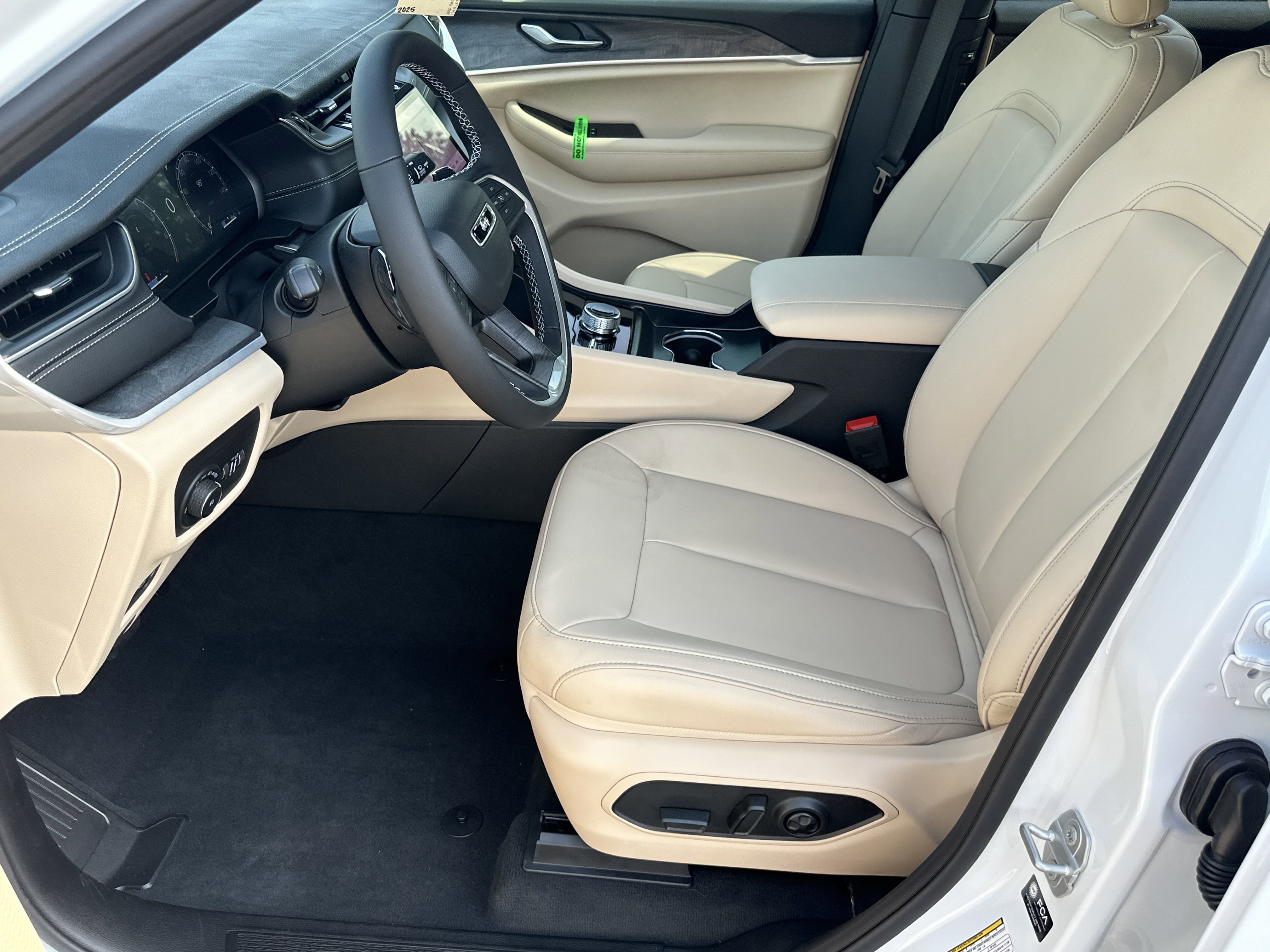 2025 Jeep Grand Cherokee L Limited - Photo 10