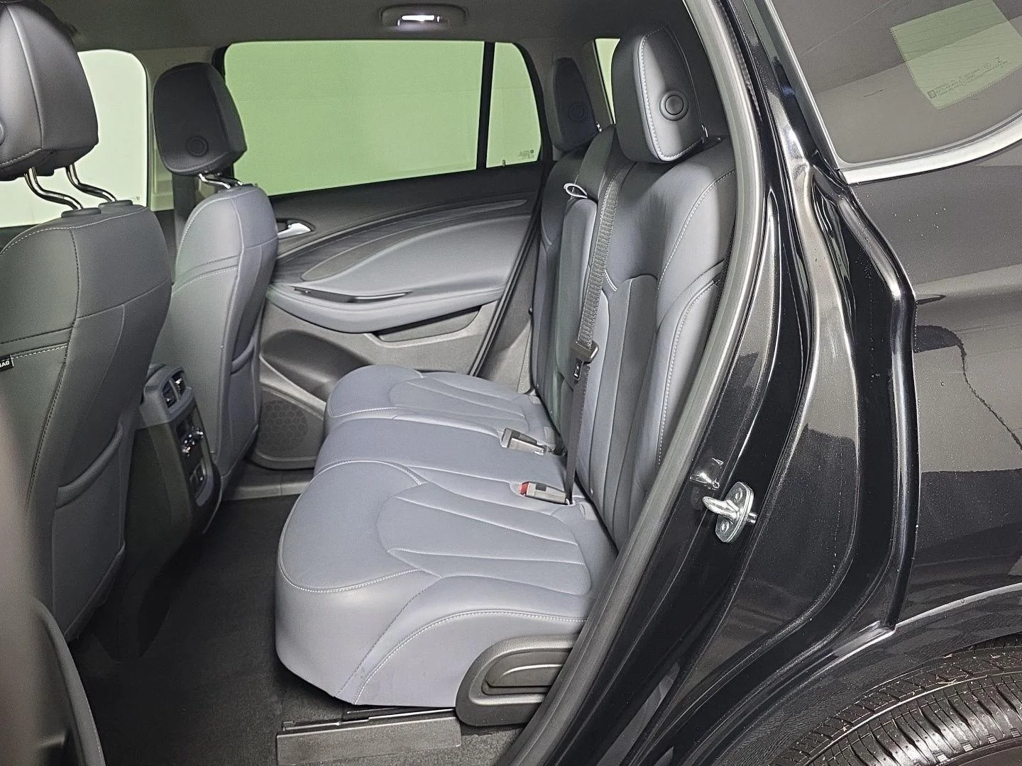 Used 2020 Ebony Twilight Metallic Buick Premium image 28