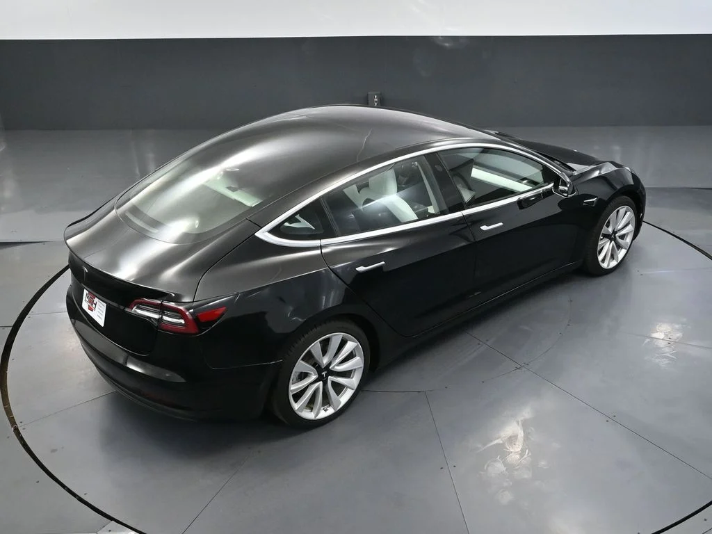 Used 2018 Black Tesla Long Range image 52