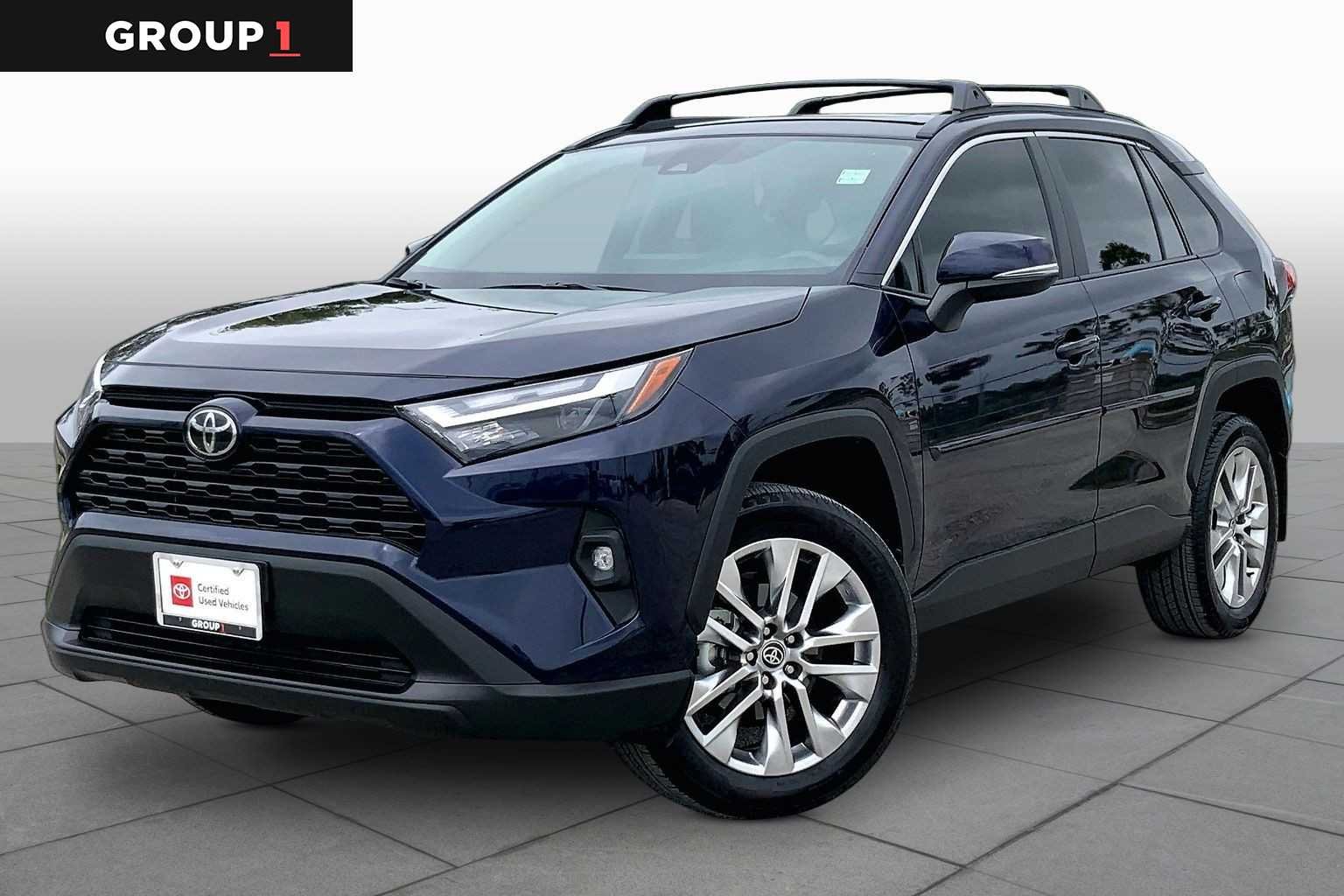2025 Toyota RAV4 XLE Premium FWD's photo