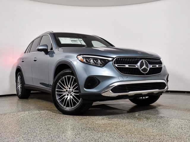 New 2026 Verde Silver Metallic Mercedes-Benz GLC 300 image 53