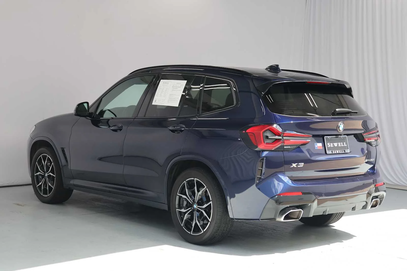 Certified Used 2022 Tanzanite Blue II Metallic BMW xDrive30i image 7