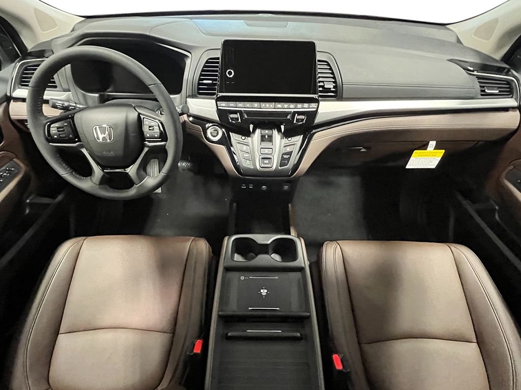 New 2026 Platinum White Pearl Honda Touring image 12