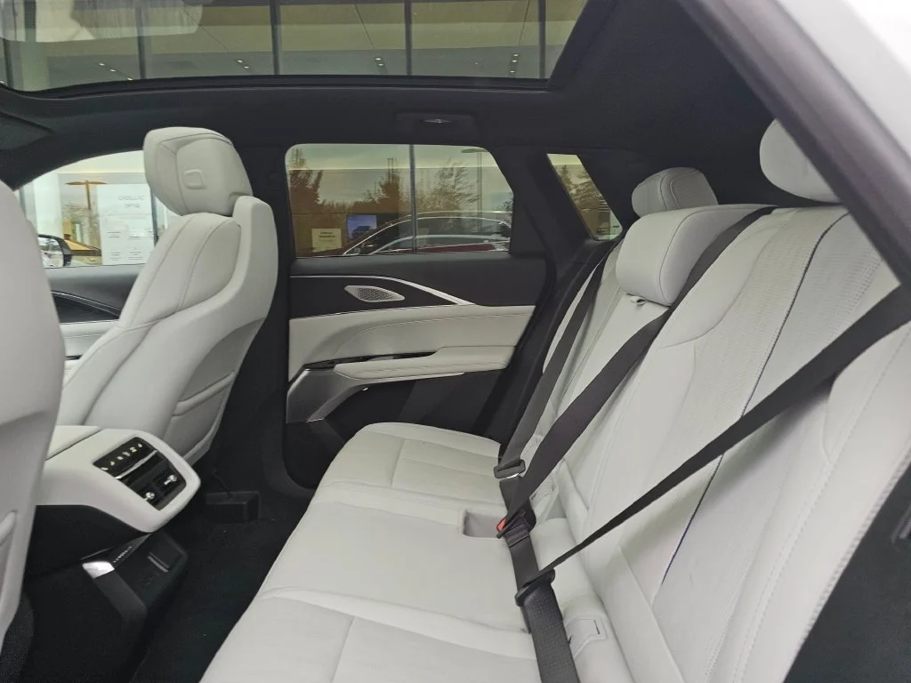 Certified Used 2024 Crystal White Tricoat Cadillac Sport 3 image 20