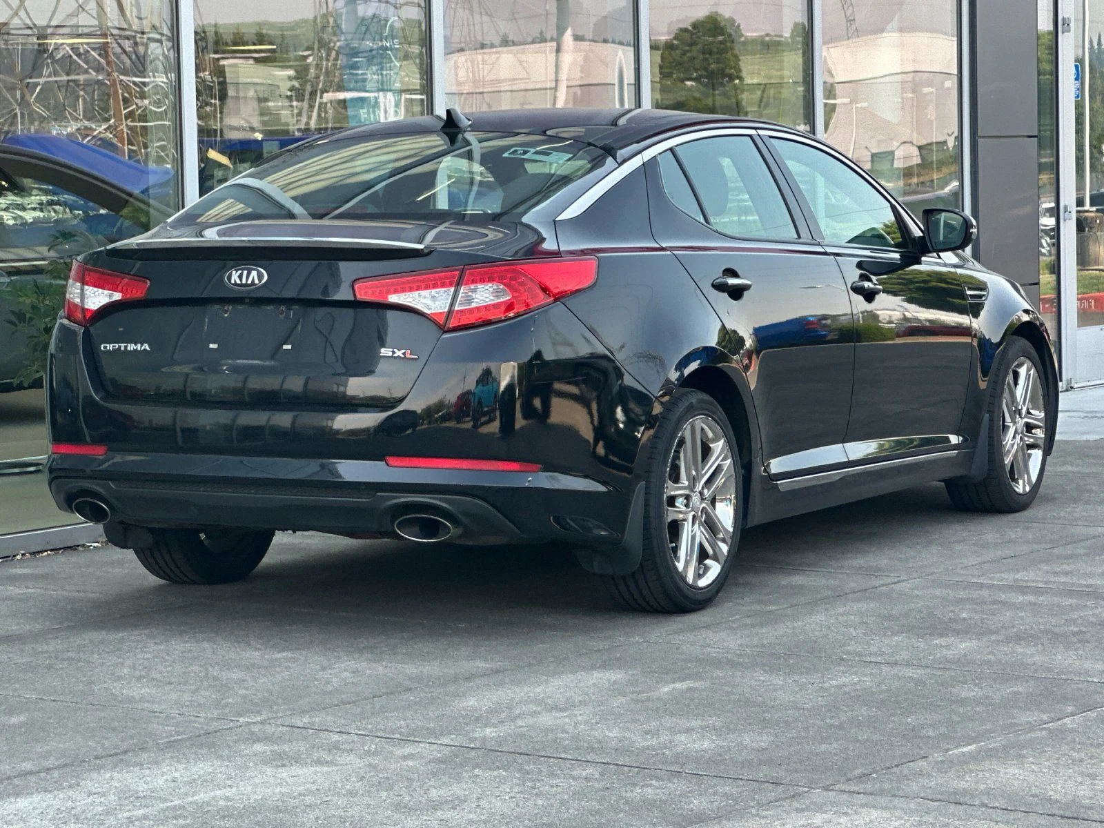 Used 2013 Ebony Black Kia SX image 3