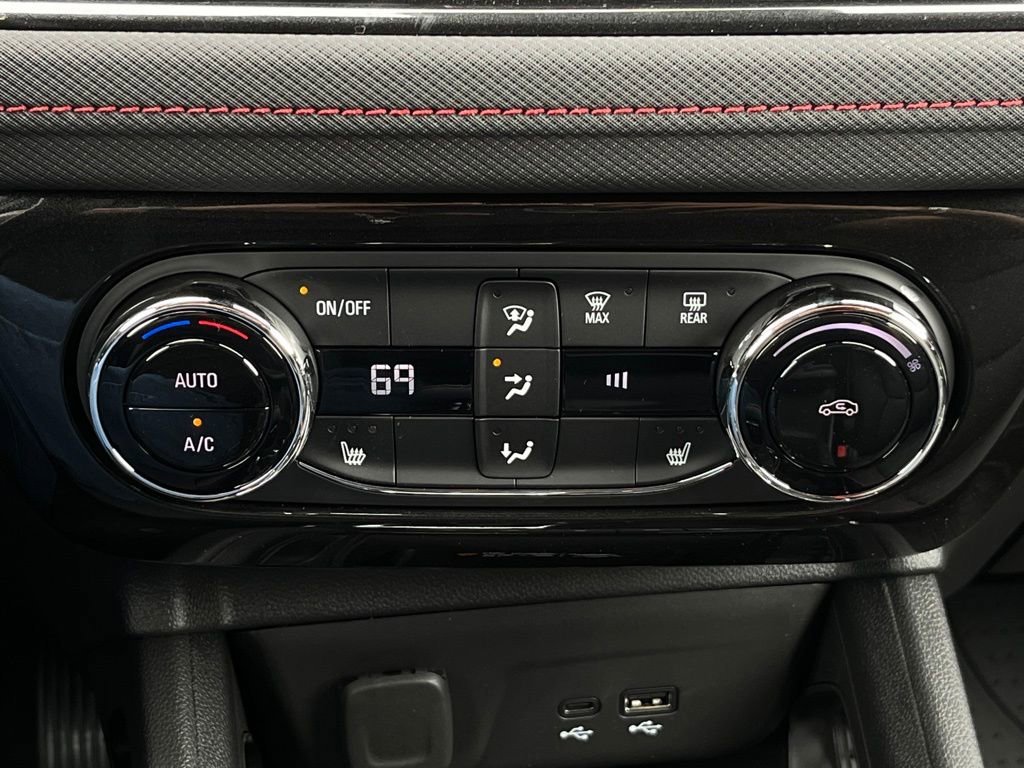 New 2026 Mosaic Black Metallic Chevrolet RS image 31
