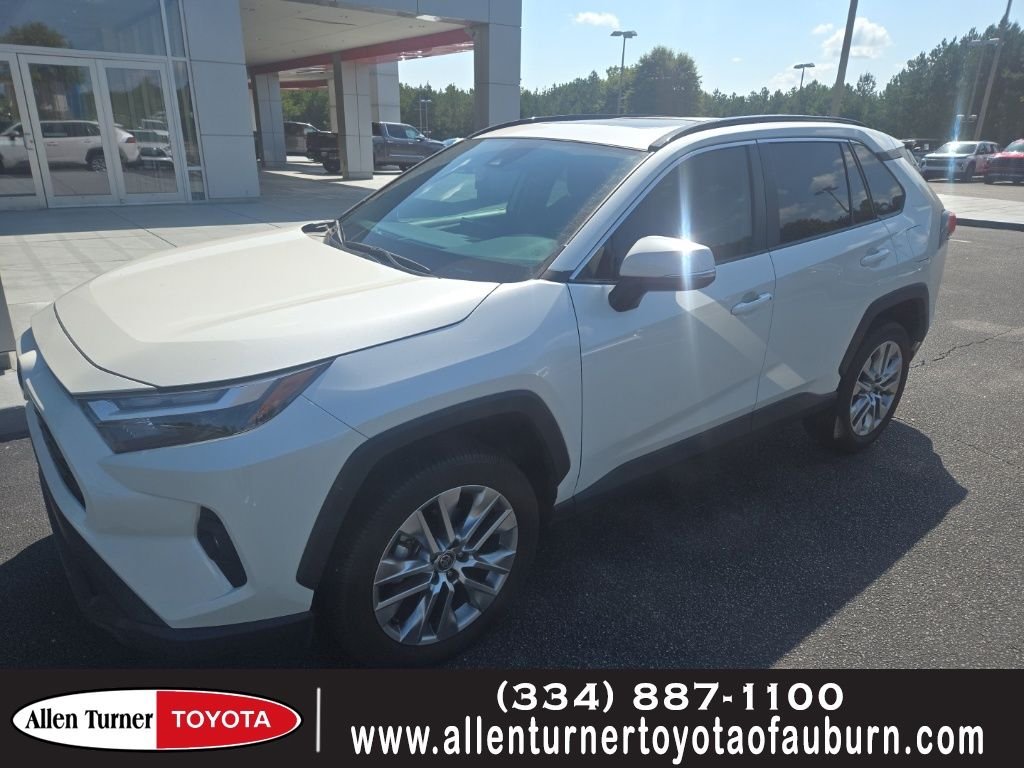Used 2022 White Toyota XLE Premium image 1