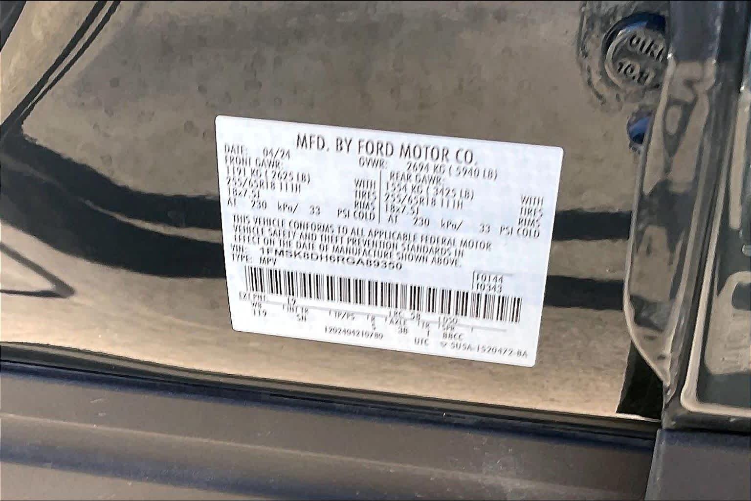 Used 2024 Forged Green Metallic Ford XLT image 34