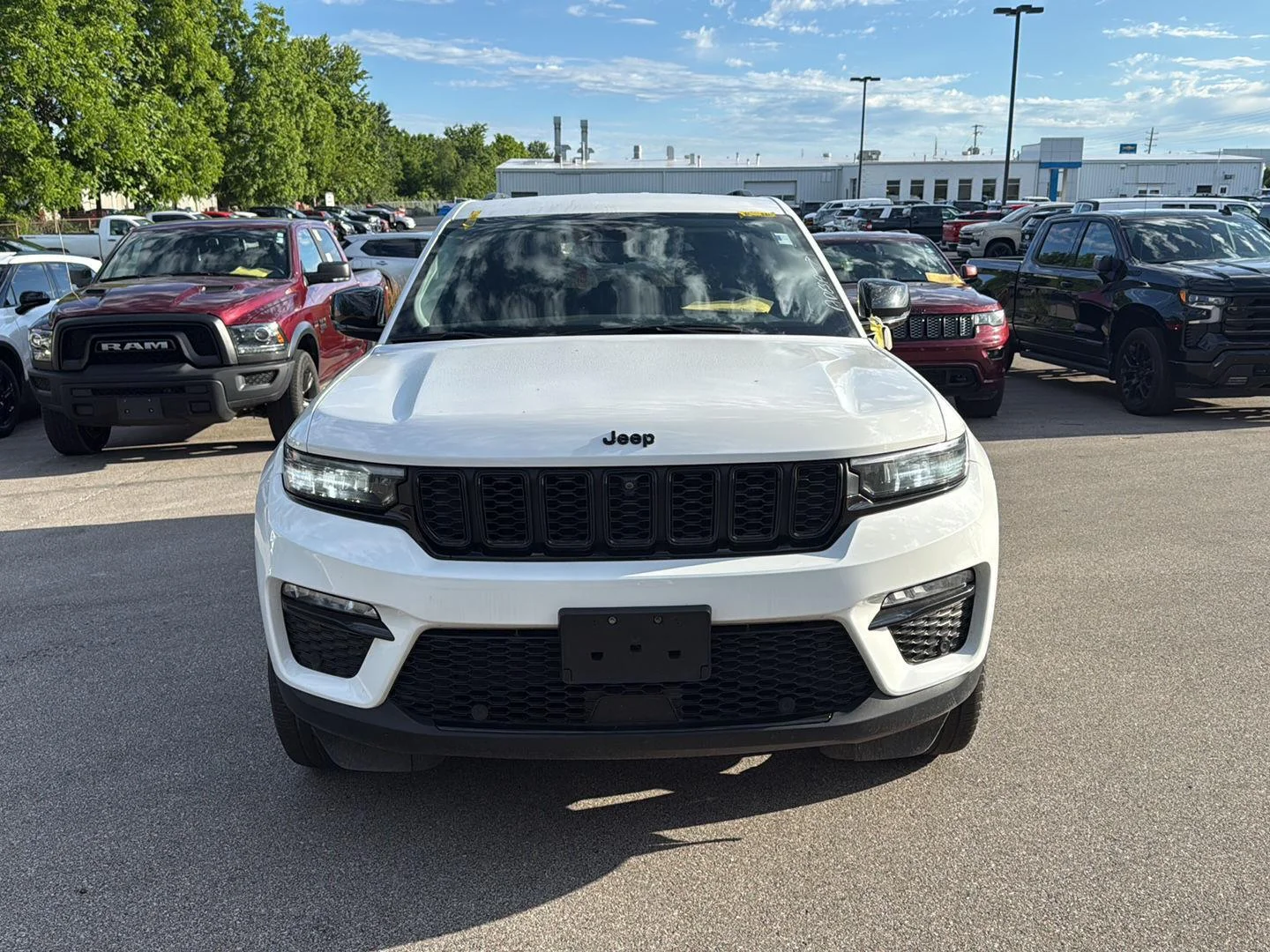 Used 2023 Bright White Jeep Limited image 8