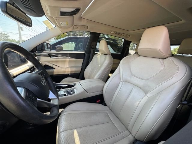 Used 2022 Gray INFINITI LUXE image 11