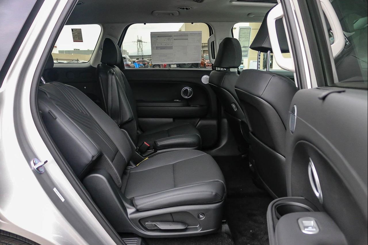 New 2026 Silver Hyundai SEL Premium image 45