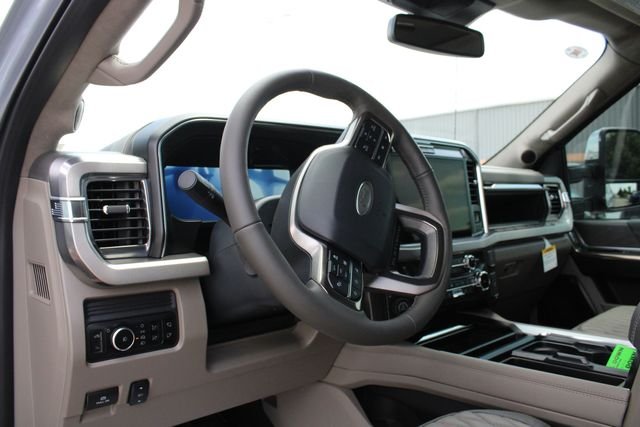 New 2026 Glacier Gray Metallic Tri-Coat Ford Platinum image 2