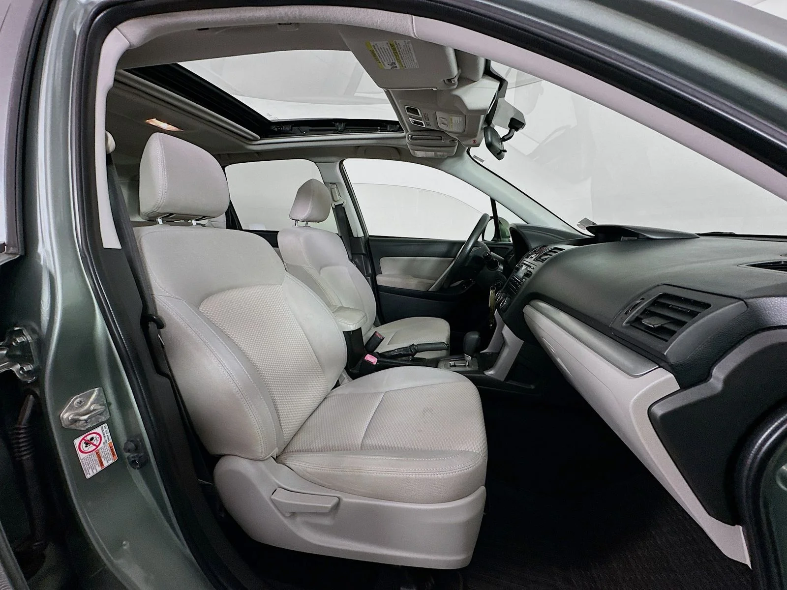 Used 2015 Green Subaru 2.5i Premium image 27