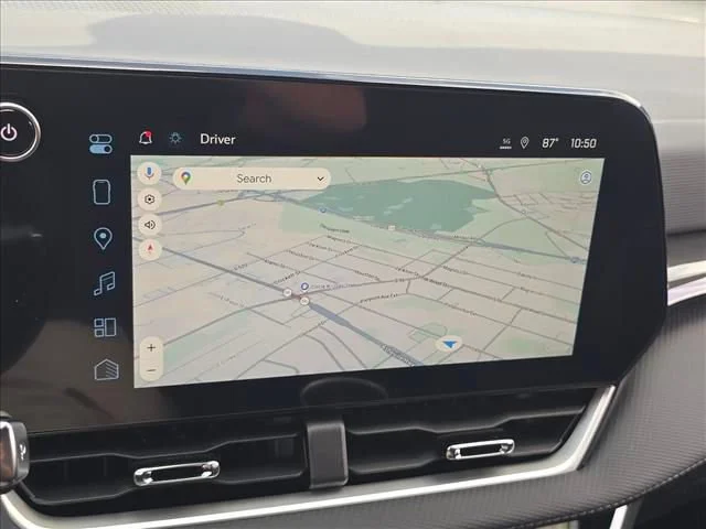 2027 Chevrolet Equinox LT - Photo 19