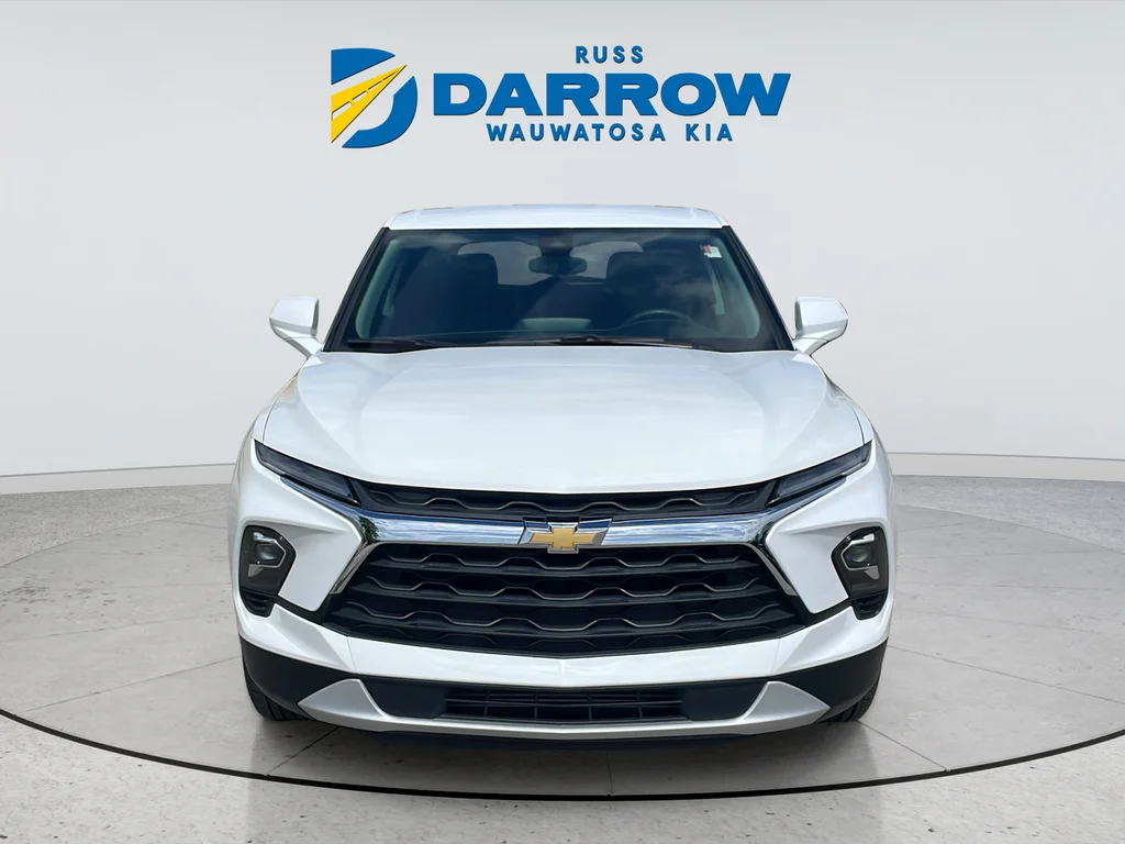 Used 2023 White Chevrolet LT image 8