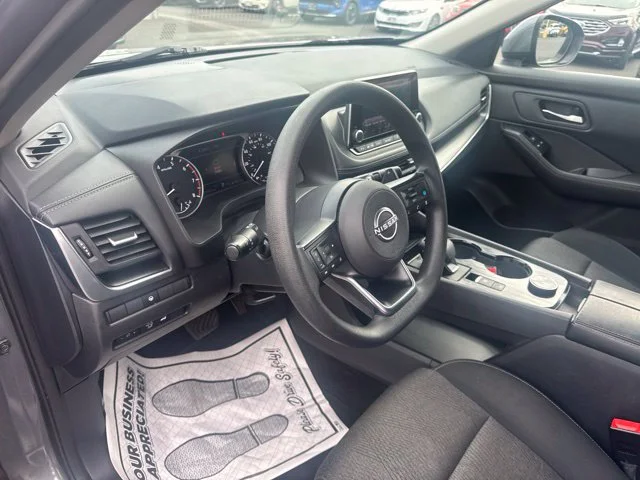 Used 2024 Gray Nissan SV image 18