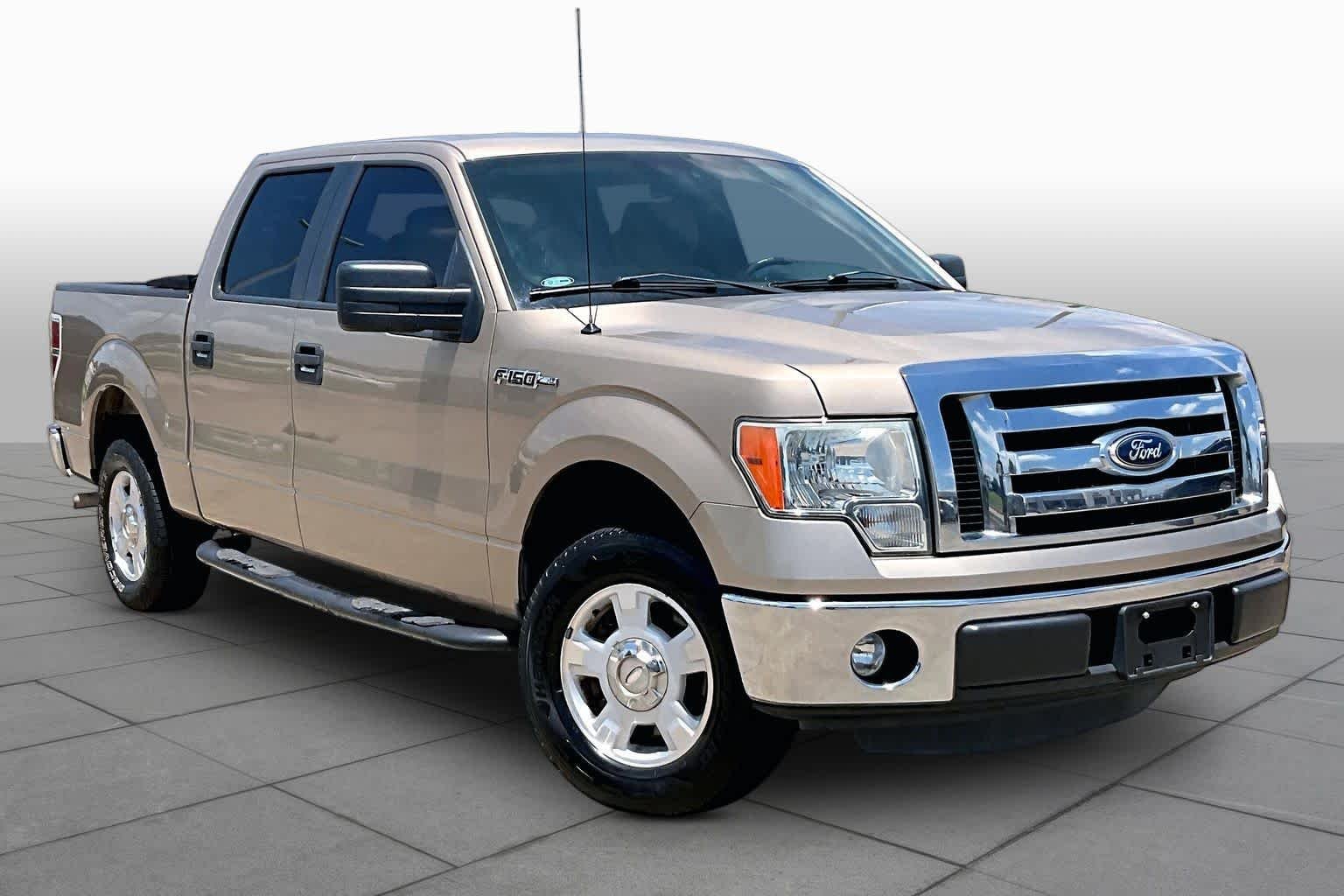 Used 2012 Pale Adobe Metallic Ford XLT image 3