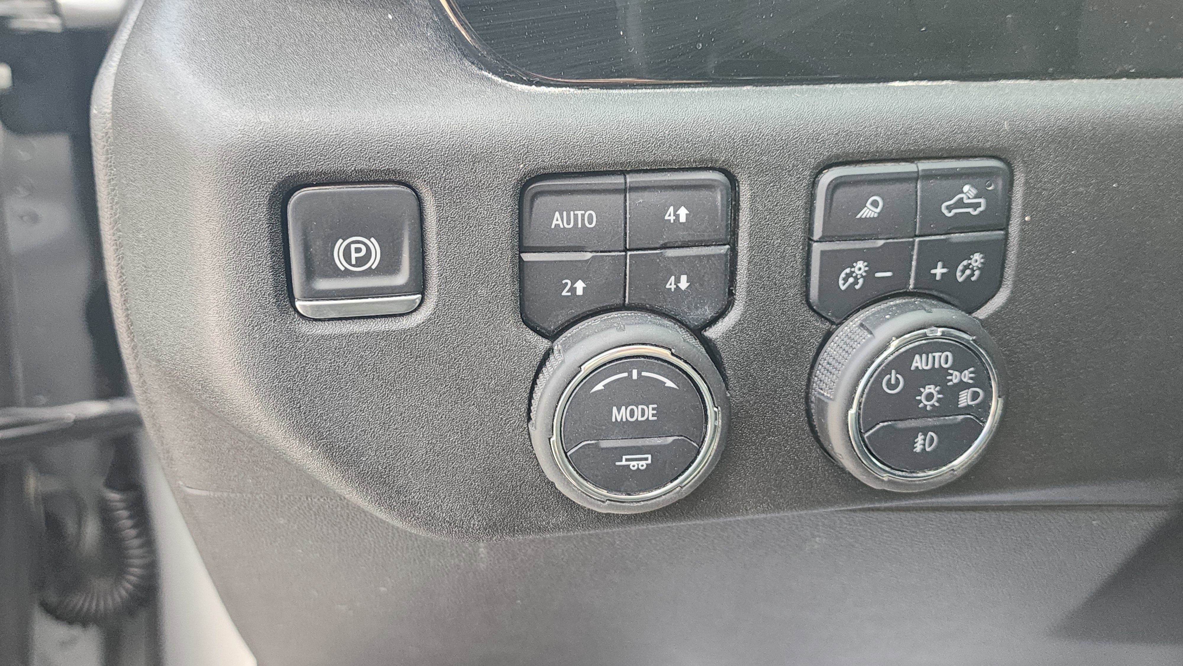 Used 2025 Sterling Gray Metallic Chevrolet LTZ image 15