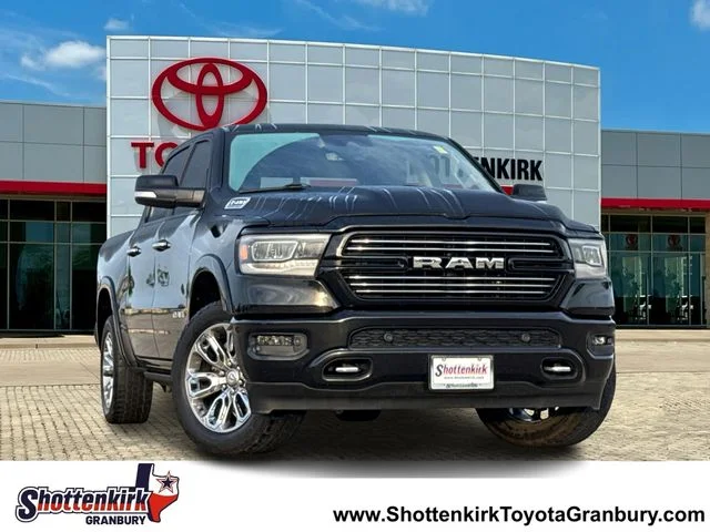 2021 RAM 1500 Laramie 4x4 Crew Cab 5'7's photo