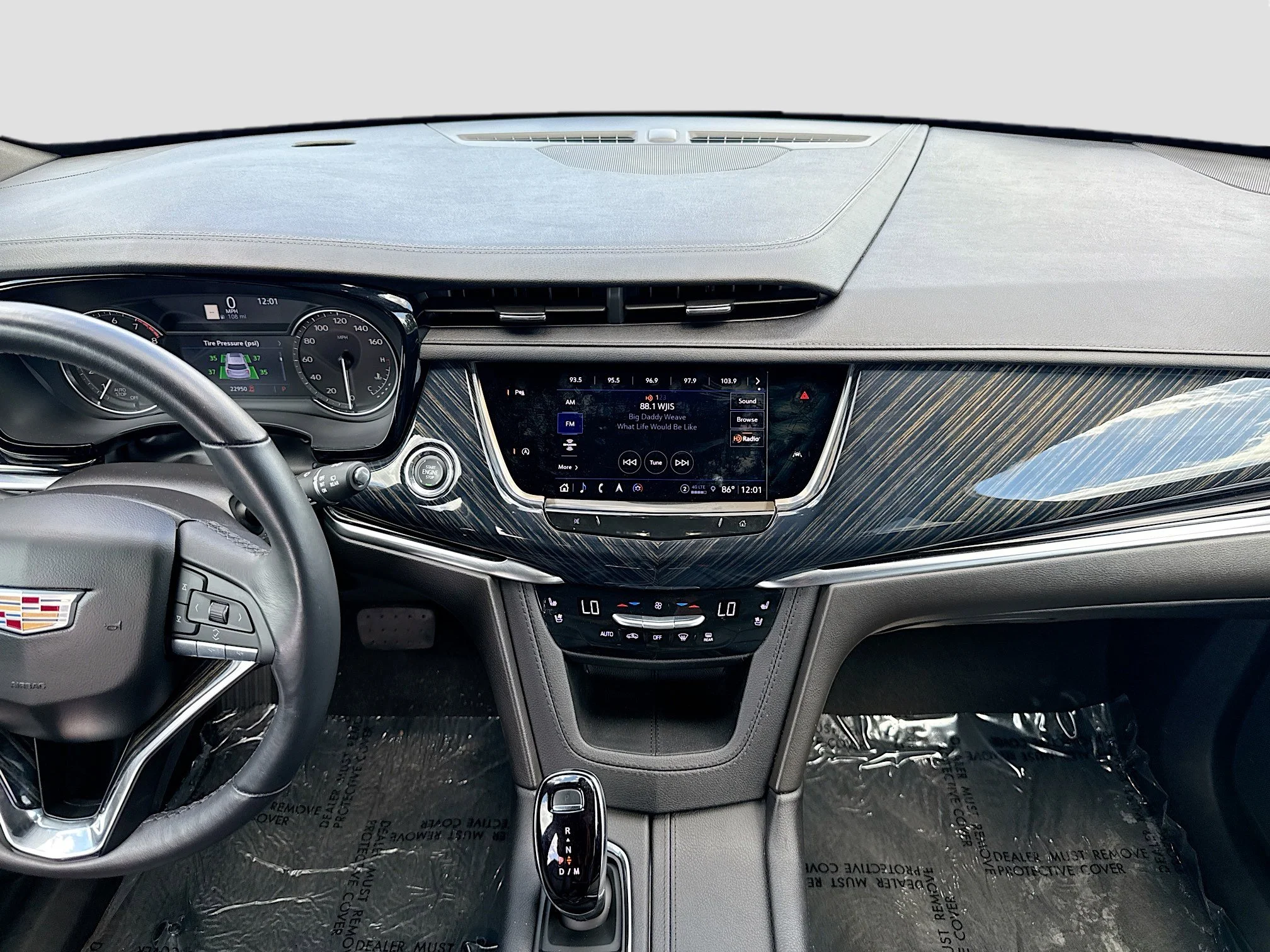 Used 2024 Argent Silver Metallic Cadillac FWD Premium Luxury image 20