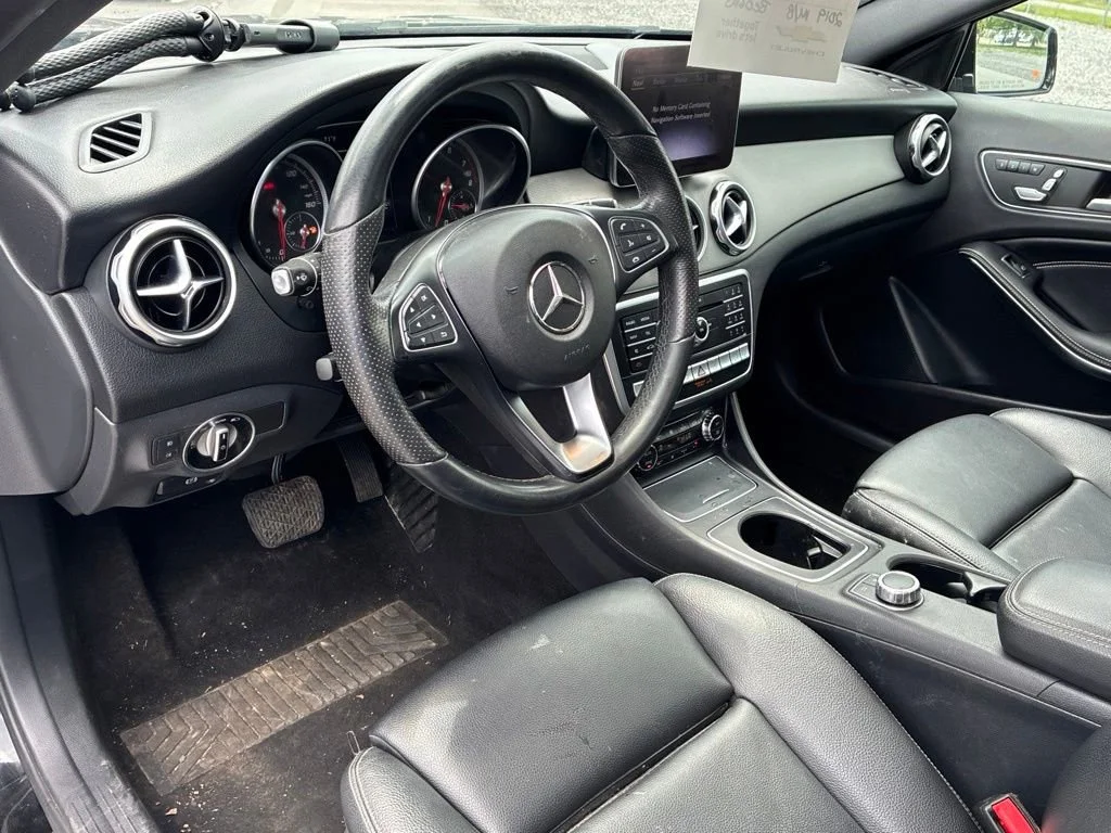 Used 2019  Mercedes-Benz GLA 250 image 17