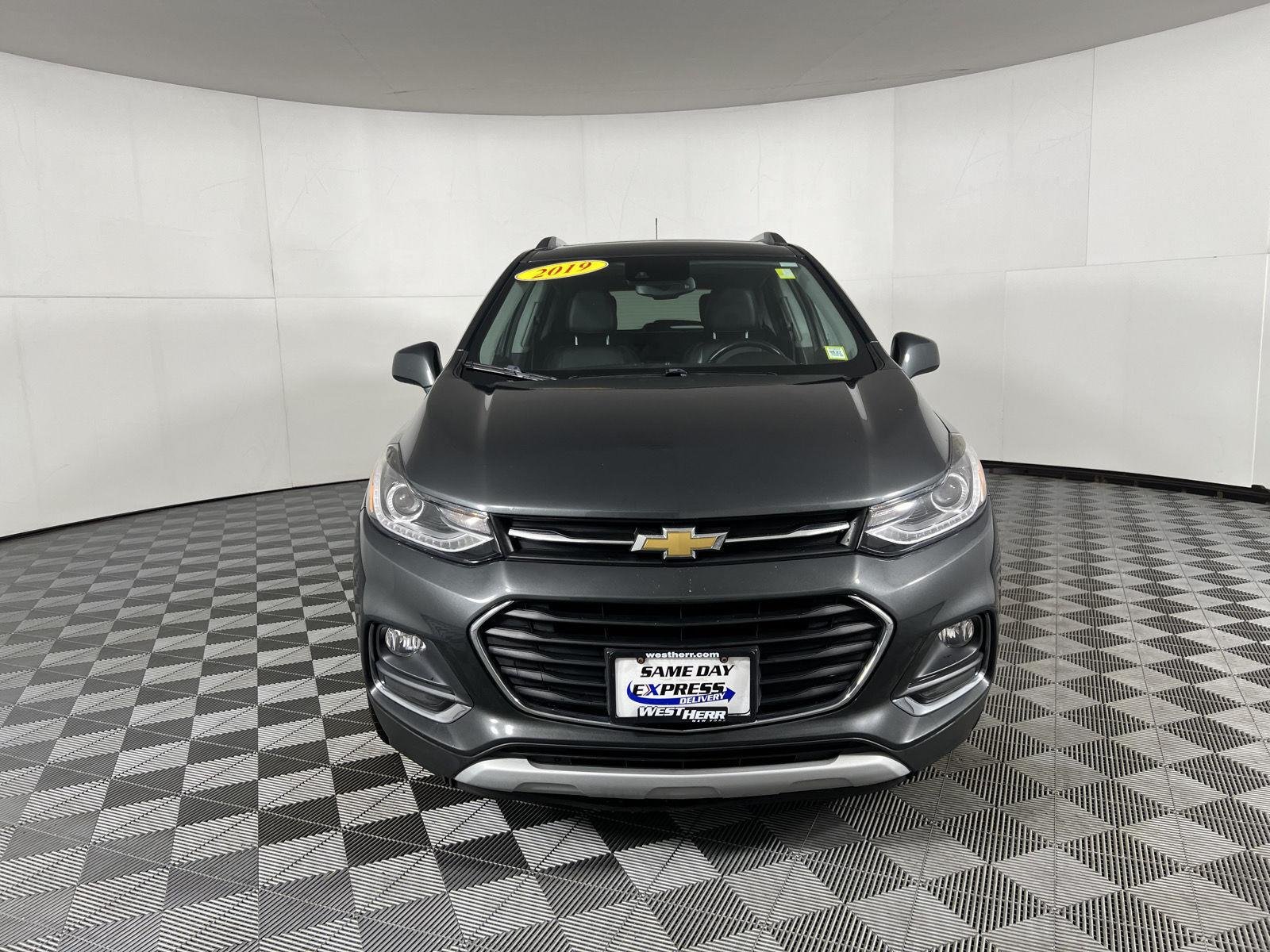 Used 2019 Nightfall Gray Metallic Chevrolet Premier image 42