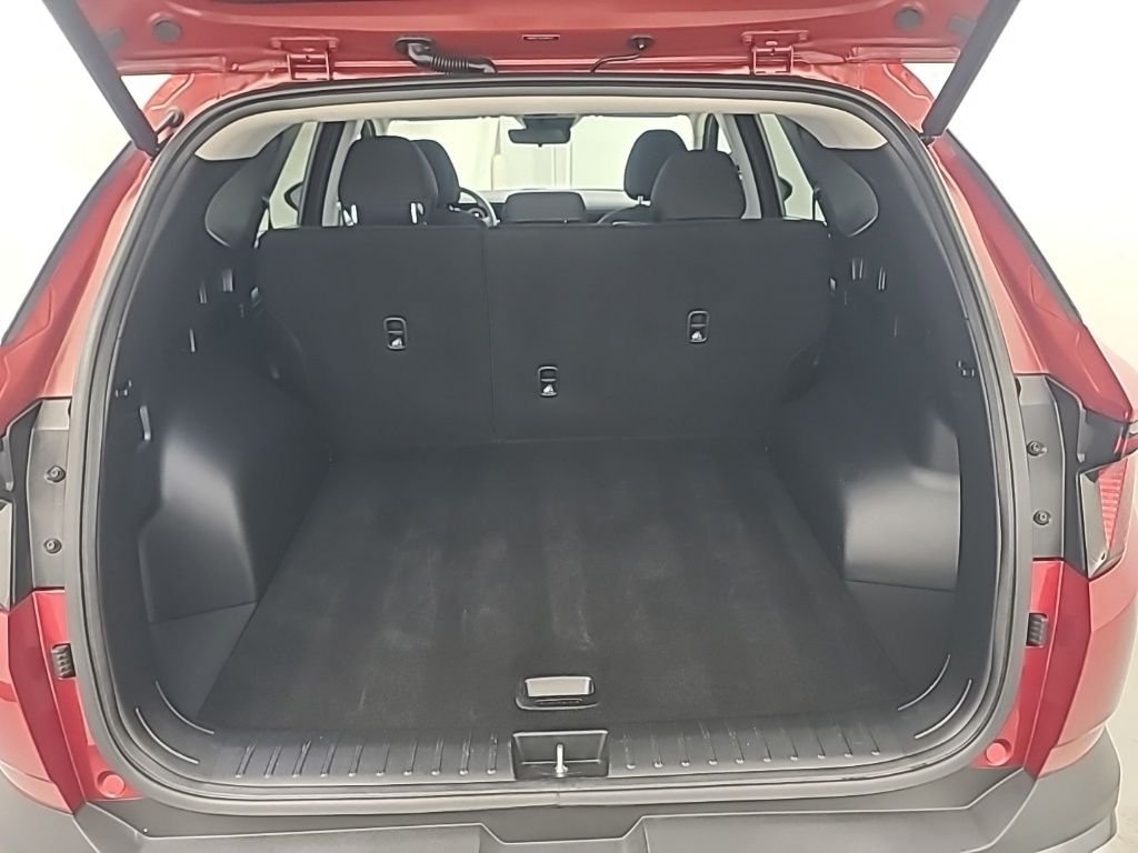 2025 Hyundai Tucson SEL - Photo 18