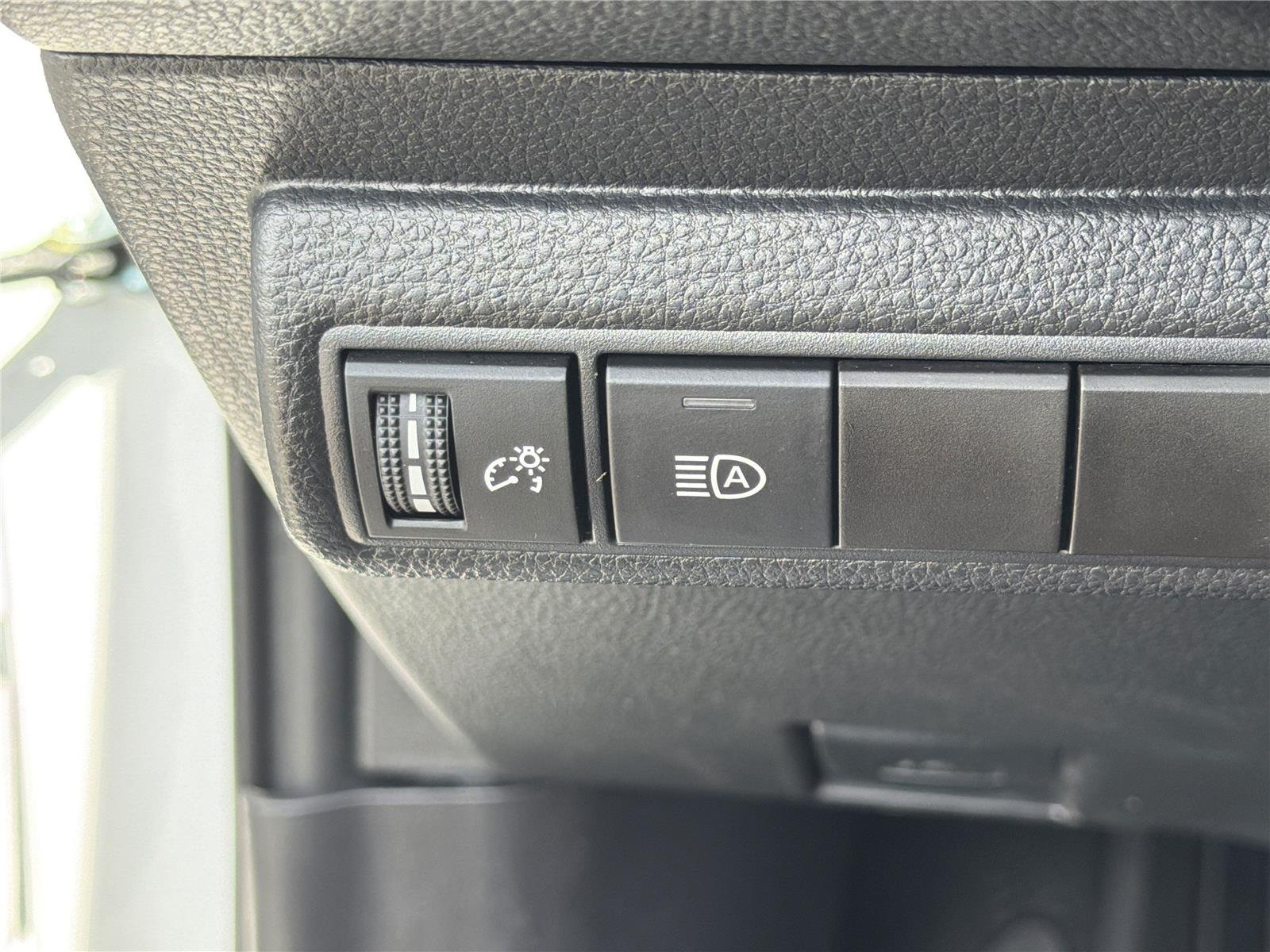 Used 2023 Ice Cap Toyota LE image 19