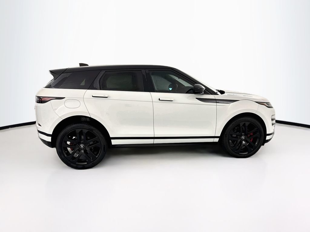 Used 2023 White Land Rover R-Dynamic S image 4