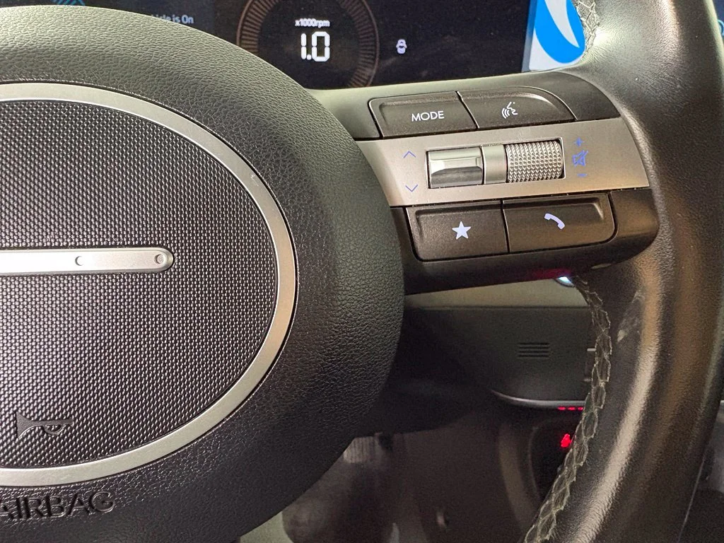 Used 2025 Red Hyundai SEL image 25