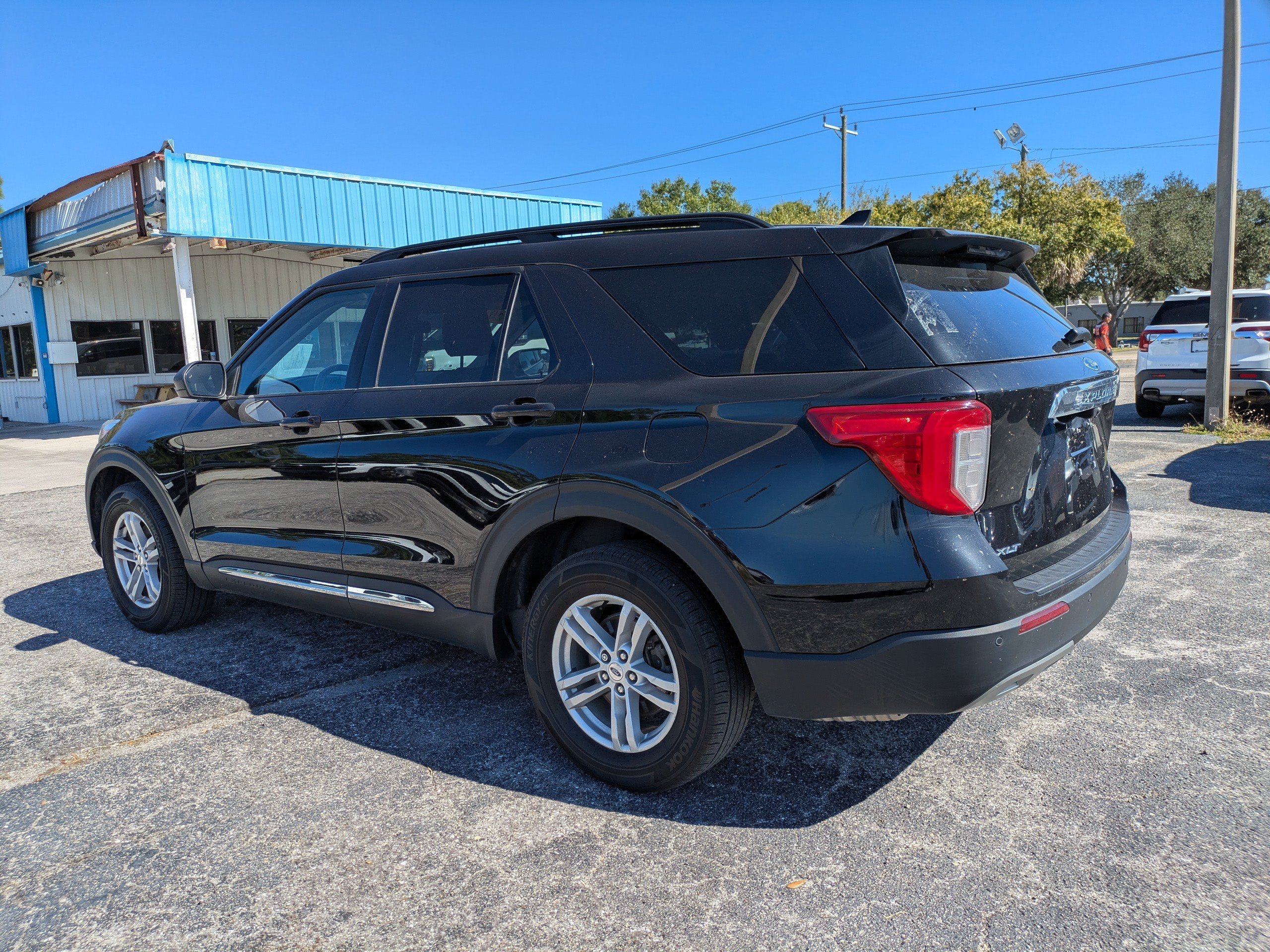 Used 2022 Agate Black Metallic Ford XLT image 6