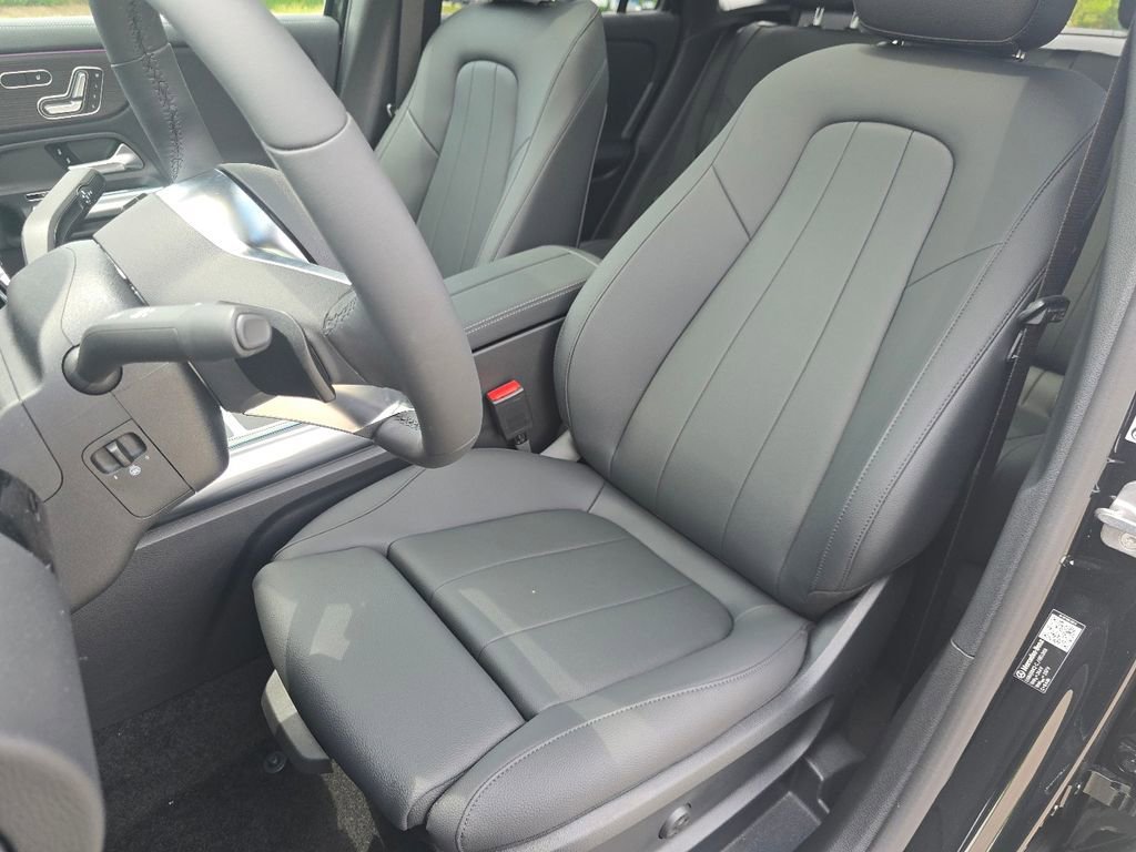 New 2026 Cosmos Black Metallic Mercedes-Benz GLA 250 image 62