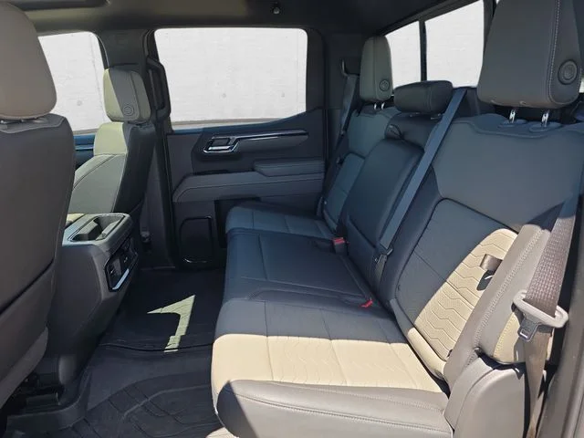 Used 2022 Black Chevrolet ZR2 image 13