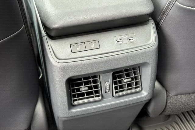 New 2026 Wind Chill Pearl with Midnight Black Metallic roof <sup>1</sup> Toyota  XSE image 14