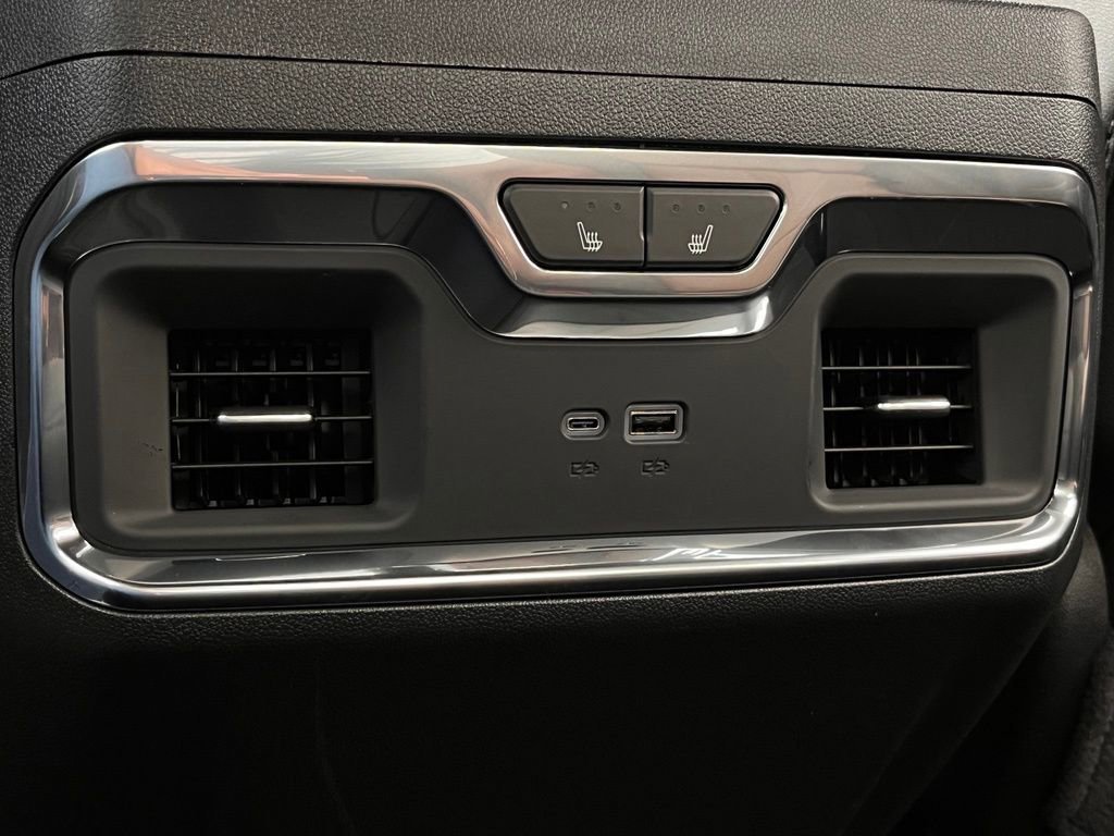 2026 Chevrolet Silverado 1500 High Country - Photo 23