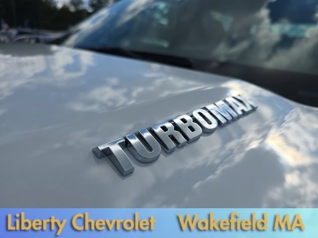New 2026 Summit White Chevrolet LT (2FL) image 14
