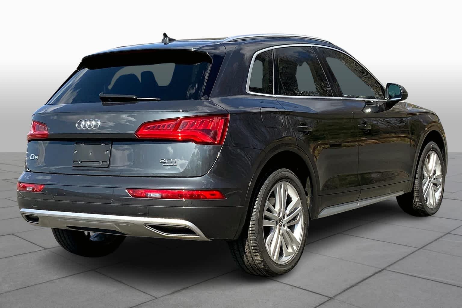 Used 2018 Manhattan Gray Metallic Audi Tech Premium Plus image 13