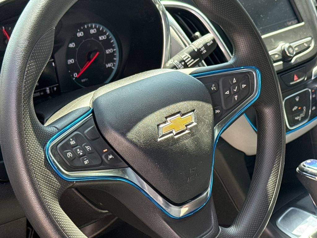 Used 2021 White Chevrolet LS image 30