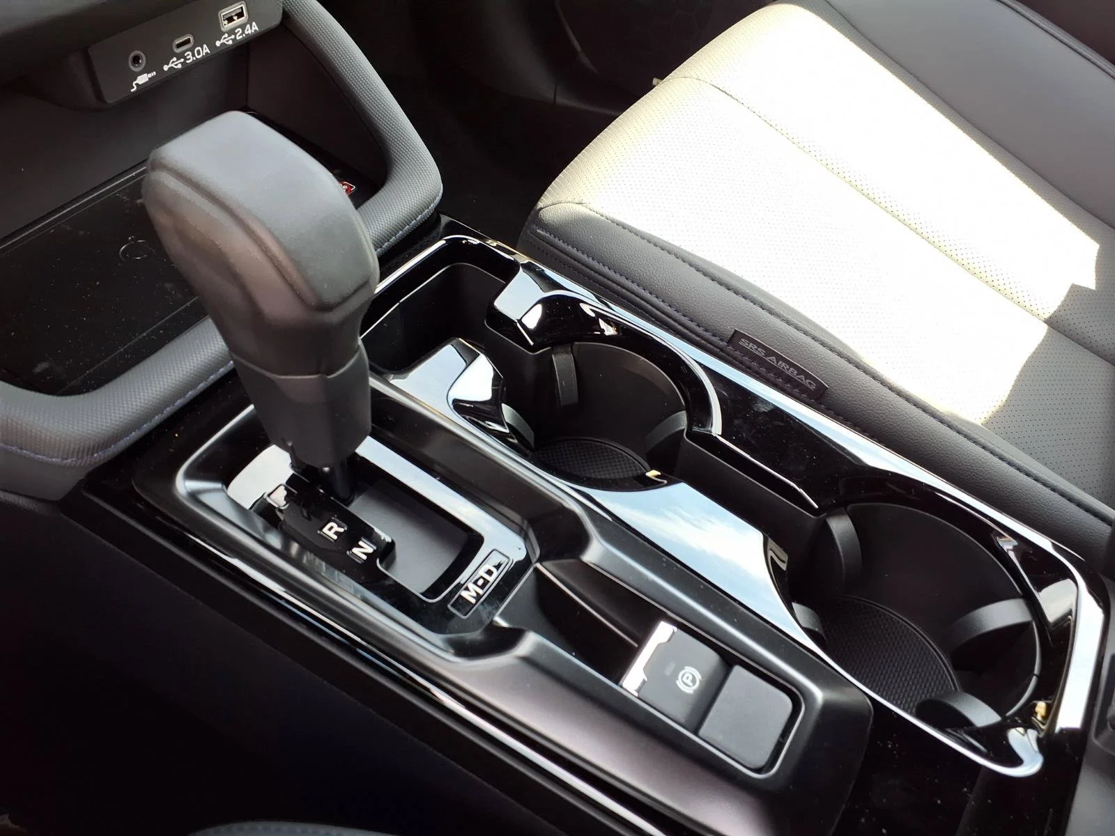 New 2026 RIVER ROCK PEARL Subaru Limited Hybrid image 5
