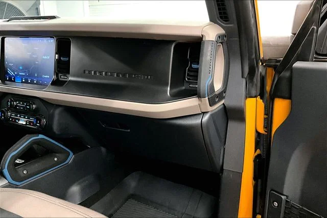 Used 2022 Cyber Orange Metallic Tricoat Ford Wildtrak image 18