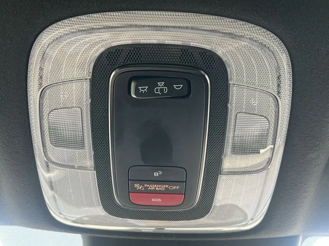 Used 2025 Gray Hyundai SEL Sport image 31