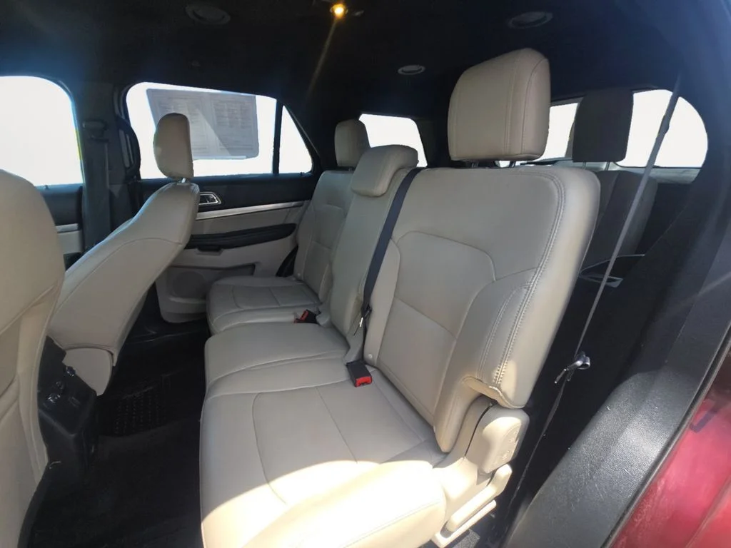Used 2018 Red Ford XLT image 14