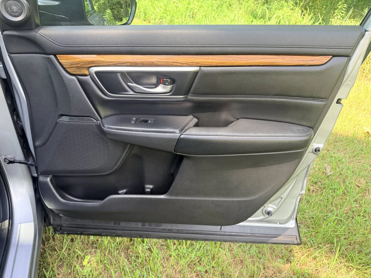 Used 2018 Silver Honda EX L 4dr SUV image 29