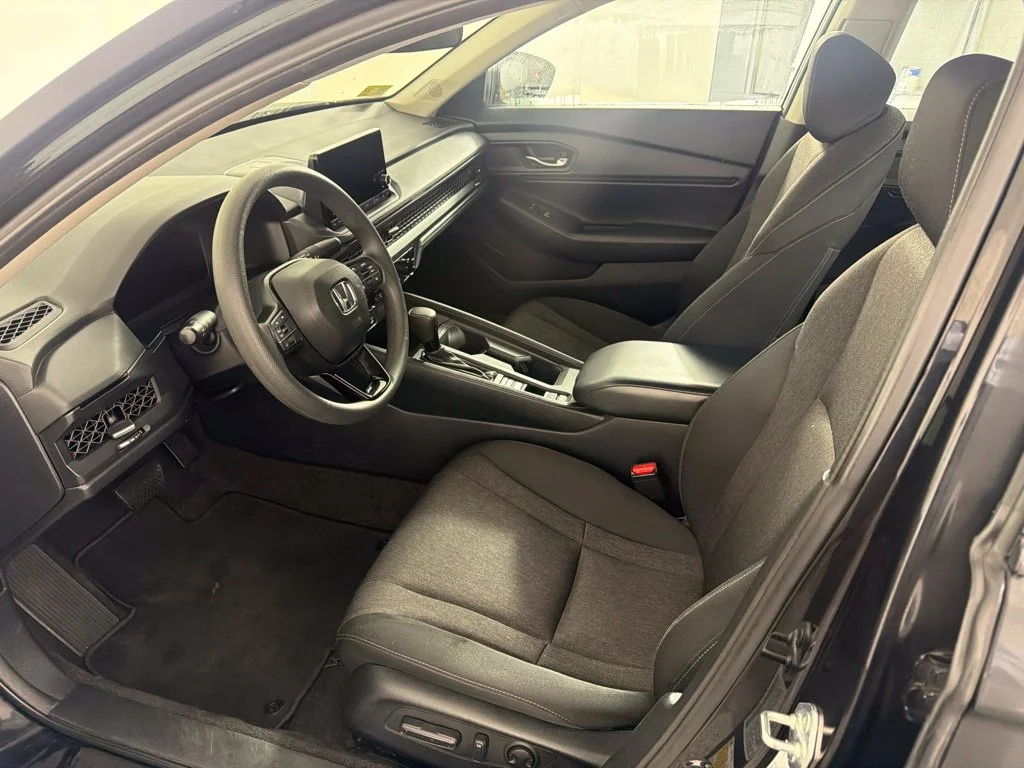Used 2024 Crystal Black Pearl Honda EX image 15