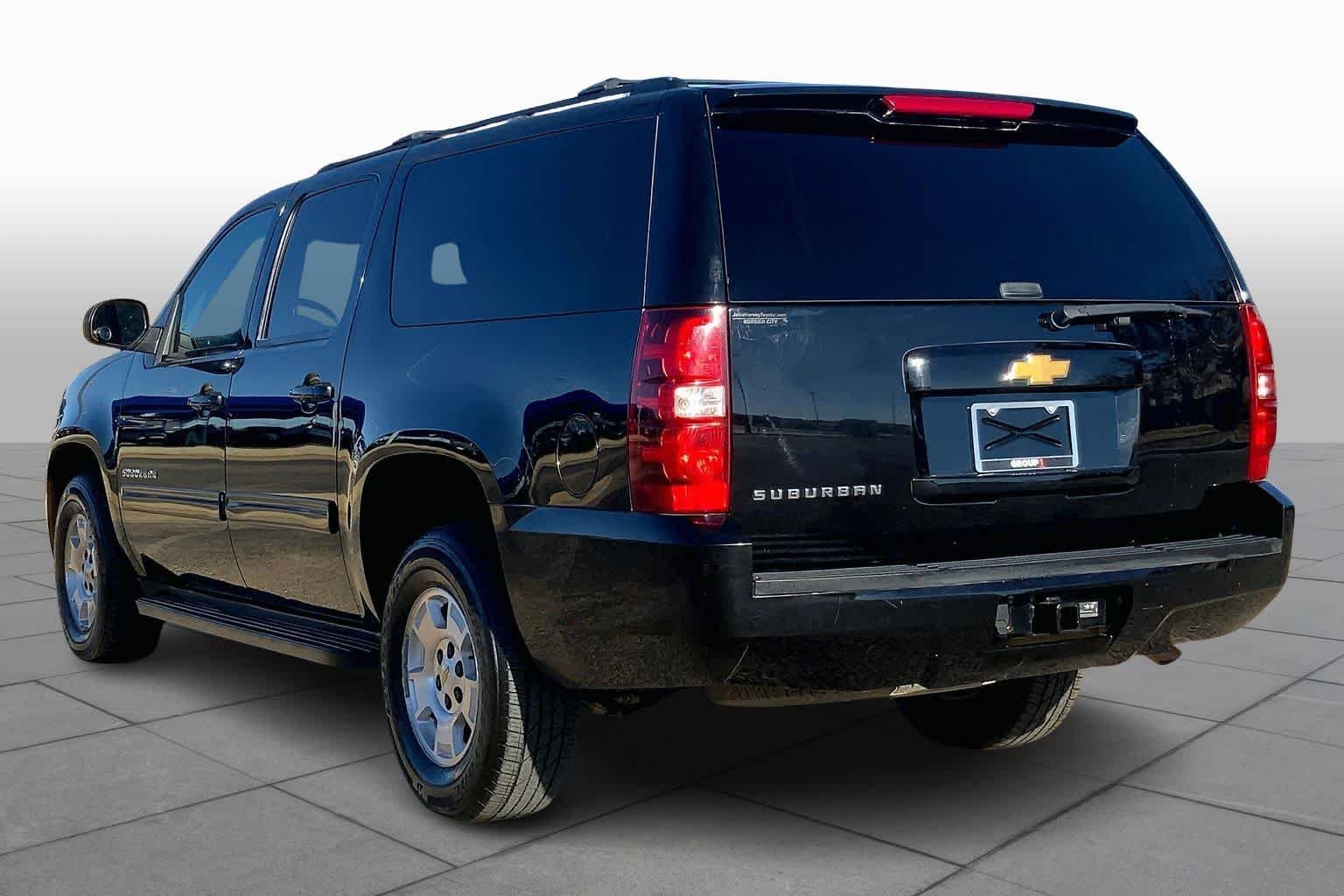 Used 2013 Black Chevrolet LS image 11